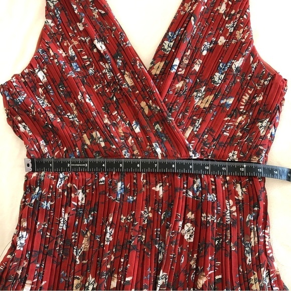 Lulus. Such Sophistication Rust Red Floral Print Pleated Maxi Dress. Medium - Picture 10 of 15